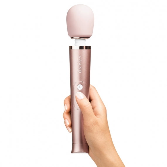 LE WAND PETITE RECHARGABLE VIBRATING MASSAGER